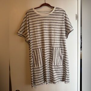 Striped Short Sleeve Dress with Pockets